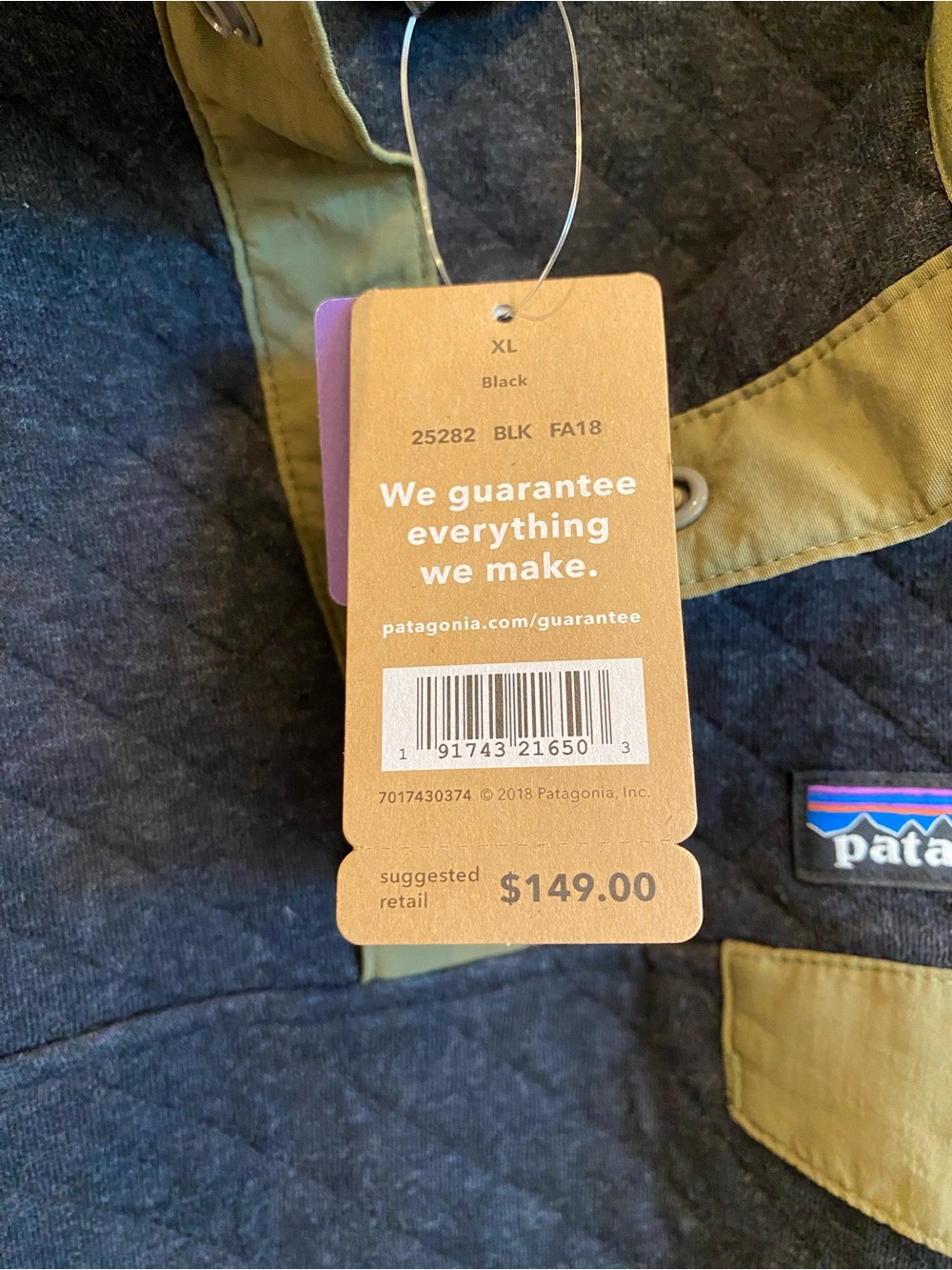 PATAGONIA Heathered Black & Green Organic Cotton Blend Quilt Snap T Pull Over - Picture 7 of 10